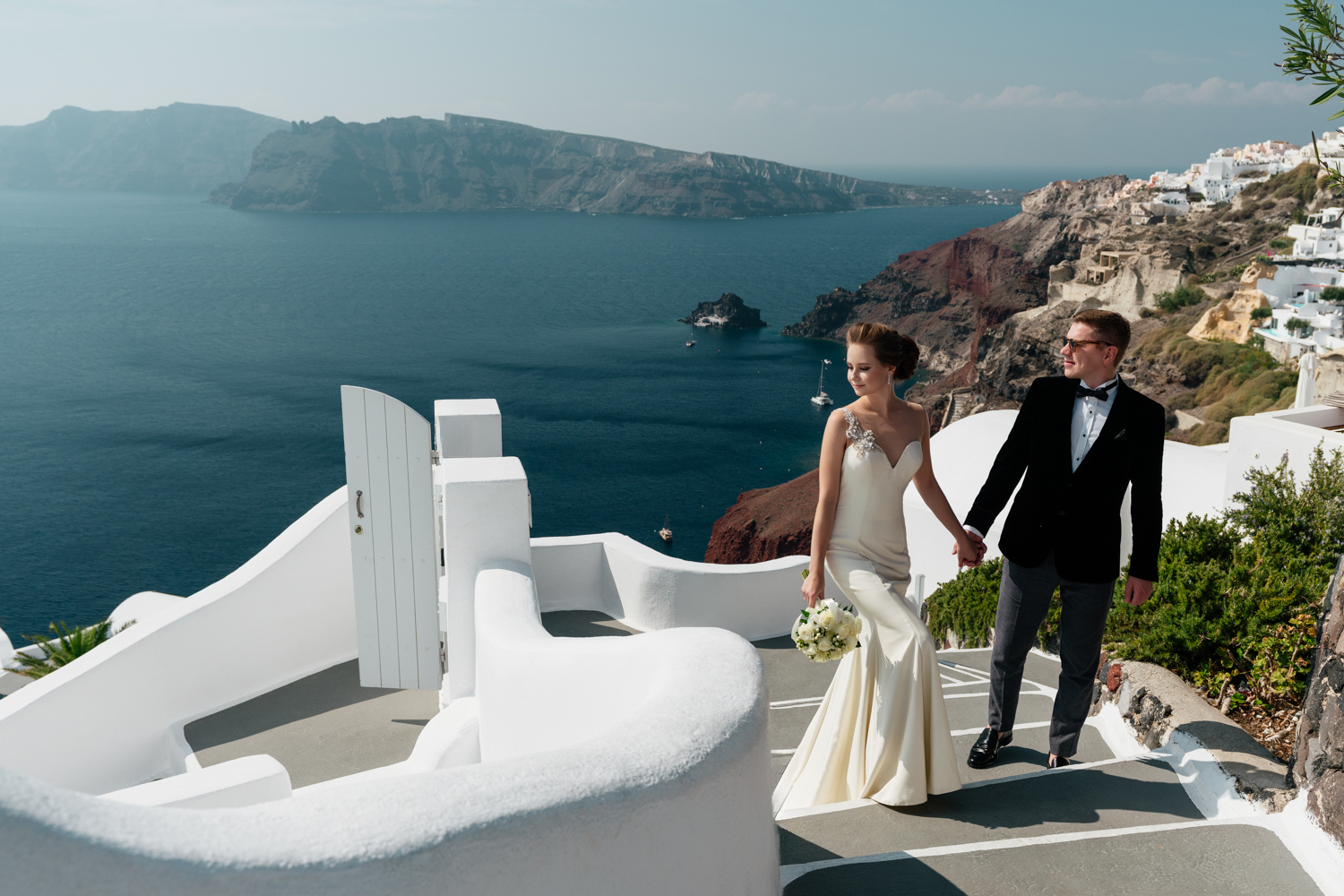 Santorini weeding photoshoot by Chaltcev